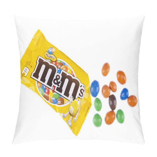 Personality  M&Ms Peanut Candies Isolated On White Background Pillow Covers