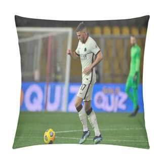 Personality  Jordan Veretout Player Of Roma, During The Match Of The Italian SerieA Championship Between Benevento Vs Roma Final Result 0-0, Match Played At The Ciro Vigorito Stadium In Benevento. Italy, February 21, 2021.  Pillow Covers