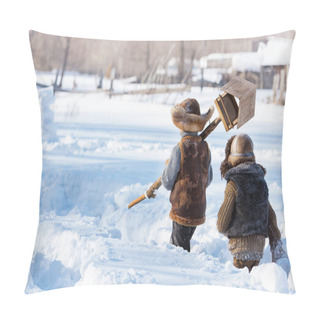 Personality  Two Boys Set The Bird Feeder In The Backyard Of The House A Winter Day Pillow Covers