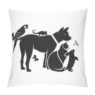 Personality  Vector Group Of Pets - Dog, Cat, Parrot, Chameleon, Rabbit, Butt Pillow Covers