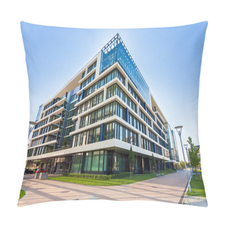 Personality  Alley With Modern Office Buildings In Budapest Pillow Covers