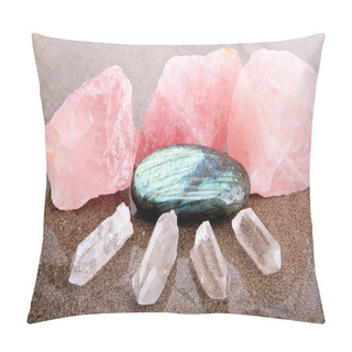 Personality  Laboradite, Rose And Clear Quartz, And Flourite Healing Crystals On Wet Brown Slate Background Pillow Covers