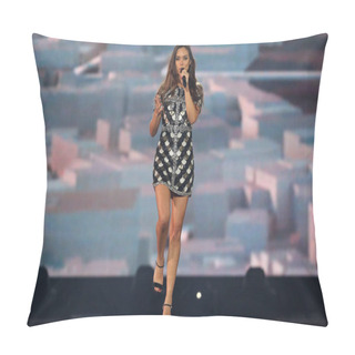 Personality  Alma From France Eurovision 2017 Pillow Covers