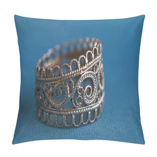 Personality  Golden Ring Openwork Pillow Covers
