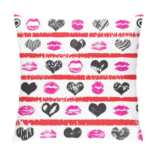 Personality  Pink Red And Black Hearts And Lips Seamless Pattern On Stripped  Pillow Covers