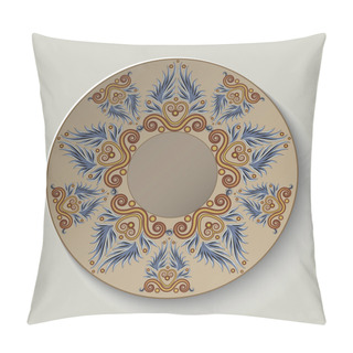 Personality  Plate With An Ornament In The Ancient Greek Style Pillow Covers