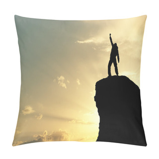 Personality  Man On Top Of Mountain Pillow Covers