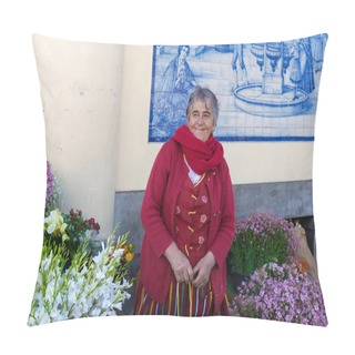 Personality  Ttraditional Woman Sells Flowers At A Market Of Funchal, Portugal Pillow Covers