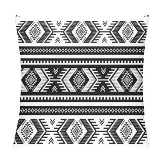 Personality  Geometric Ethnic Oriental Seamless Pattern Traditional Design For Background,carpet,wallpaper.clothing,wrapping,Batik Fabric,Vector Illustration.embroidery Style - Sadu, Sadou, Sadow Or Sado Pillow Covers