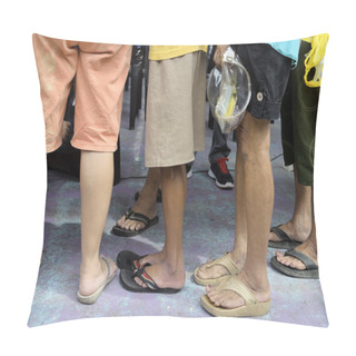 Personality  Standing In Line Pillow Covers