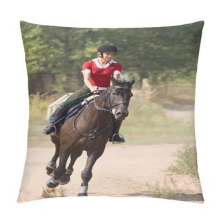 Personality  Woman Riding Horseback Pillow Covers