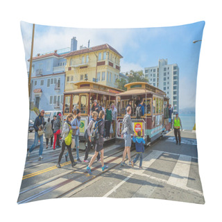 Personality  Two Cable Car Lombard Street Pillow Covers