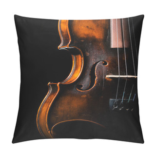 Personality  Vintage Violin On Black Background Pillow Covers