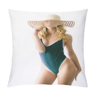 Personality  Young Attractive Girl With Blond Hair In A Black Vintage Swimsuit And A Wide-brimmed Straw Hat On A White Background Pillow Covers