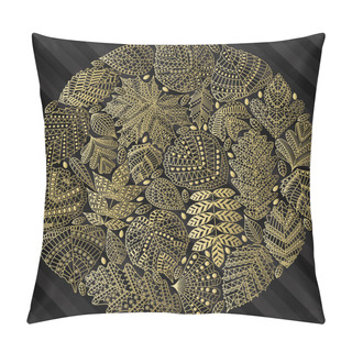 Personality  Round Pattern With Different Tree Leaves Such As Oak And Maple, Chestnut And Birch, Aspen And Linden, Poplar And Ginkgo, Tulip Tree And Beech, Hornbeam And Holly. Autumn Collection. Golden Colors. Pillow Covers