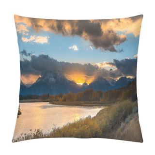 Personality  Oxbow Bend Point Pillow Covers