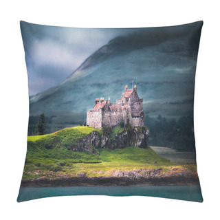 Personality  Duart Castle Pillow Covers