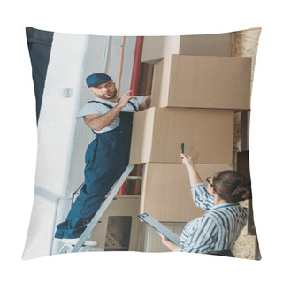 Personality  Businesswoman Giving Instructions To Delivery Man On A Ladder Pillow Covers