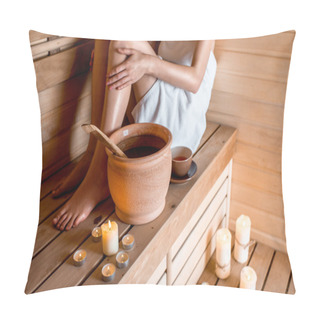Personality  Woman In Sauna Pillow Covers
