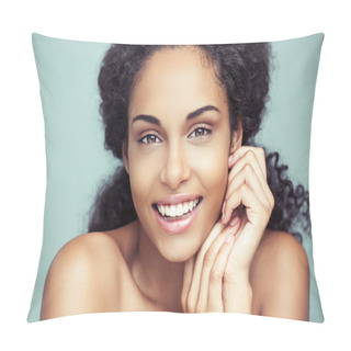 Personality  Smiling African Woman Pillow Covers