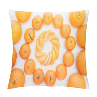 Personality  Flat Lay With Circles Of Peeled Tangerine Slices And Whole Tangerines On White Background Pillow Covers
