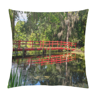 Personality  A Beautiful Red Foot Bridge With Reflection Crosses A Pond On A Plantation Near Charleston, South Carolina. Pillow Covers