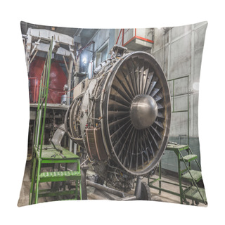 Personality  Airplane Gas Turbine Engine Detail In Hangar Pillow Covers