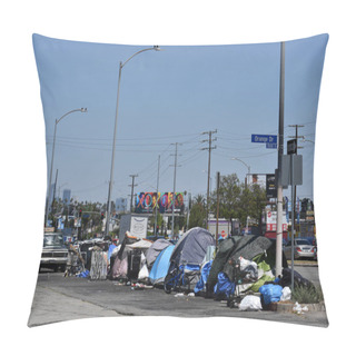 Personality  Los Angeles, CA USA - June 30, 2021: Homeless Encampment On A Traffic Island On The West End Of Los Angeles Near LaBrea Pillow Covers