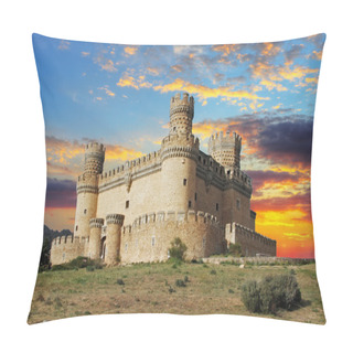 Personality  Old Castle In Span - Manzanares Pillow Covers