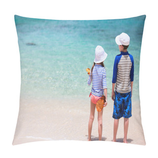 Personality  Kids At Beach Pillow Covers