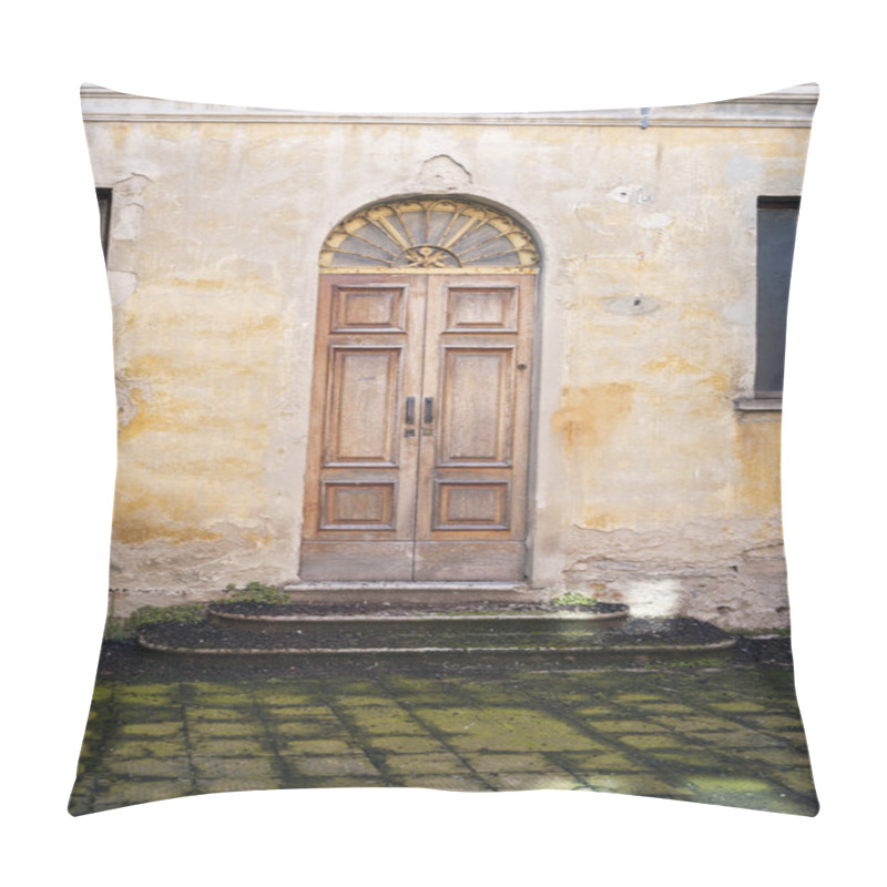 Personality  Varzi, Oltrepo Pavese, old town view. Color image pillow covers