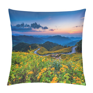 Personality  Landscape  In Tung Bua Tong Pillow Covers