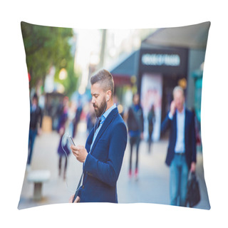 Personality  Manager With Smartphone Listening Music Pillow Covers