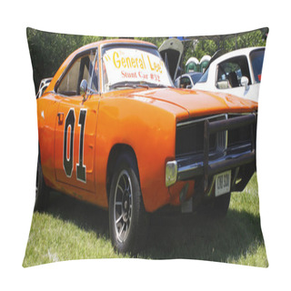 Personality  General Lee Stunt Car Pillow Covers