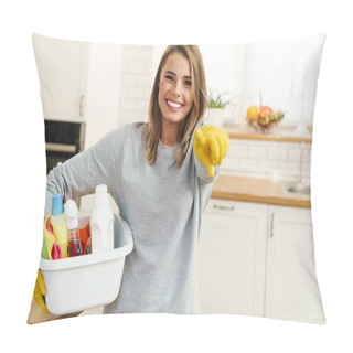 Personality  Photo Of Smiling Young Woman Housewife In Gloves Holding Cleansers And Pointing Finger At Camera At Modern Kitchen Pillow Covers