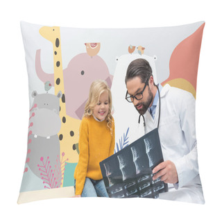 Personality  Pediatrist Showing X-ray To Girl Pillow Covers