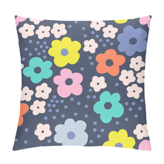 Personality  Groovy Daisy Dots Vector Seamless Pattern.  Pillow Covers