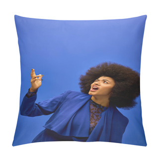 Personality  Stylish African American Woman With Curly Hairdomakes A Funny Face On Vibrant Backdrop. Pillow Covers