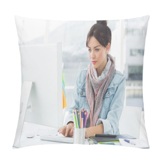 Personality  Casual Woman Using Computer In Office Pillow Covers
