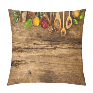 Personality  Colorful Spices On Wooden Table Pillow Covers