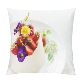 Personality  Delicious Dessert With Berries Pillow Covers