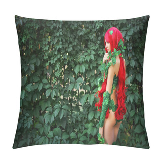 Personality  Portrait Of Sexy Super Hero Female Cosplay Characte Pillow Covers