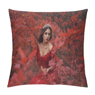 Personality  Incredible Stunning Girl Pillow Covers
