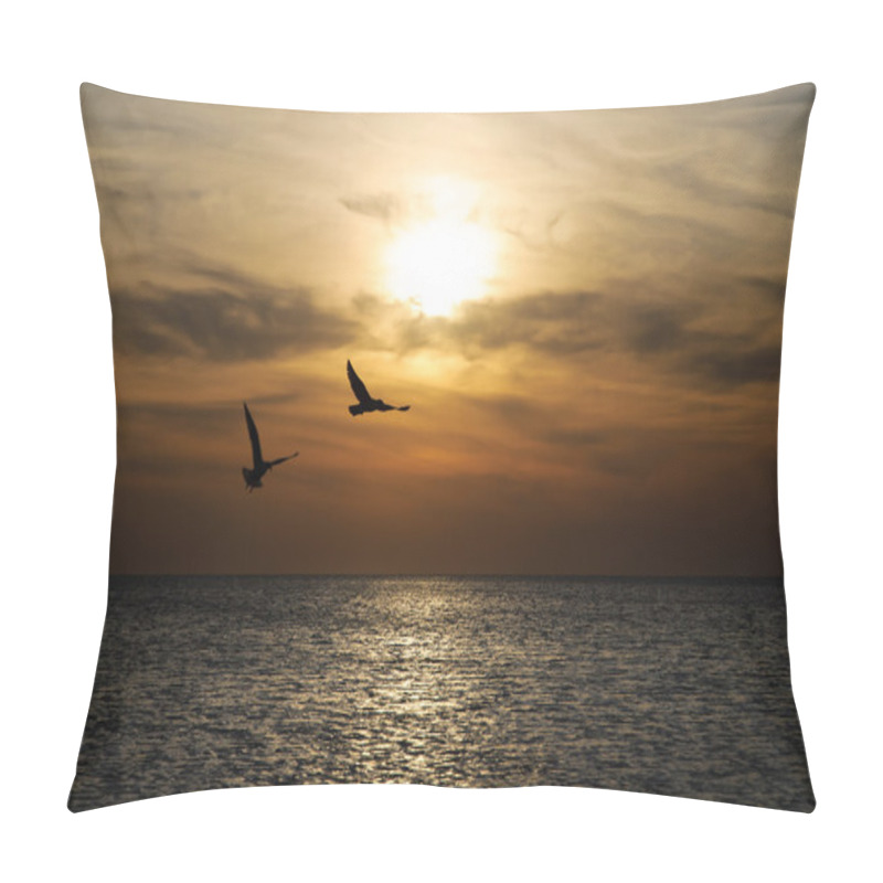 Personality  Bright sunset panorama with flying birds under sea surface pillow covers