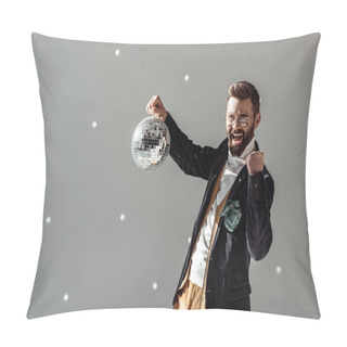 Personality  Cheerful Man In Glasses Holding Disco Ball And Looking At Camera On Grey Background Pillow Covers