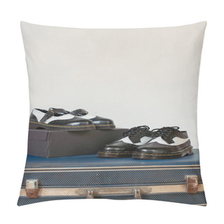 Personality  Classic Two-tone Wingtip Brogue Shoes And Two-tone Mary Jane Shoes Made Of Genuine Leather Displayed On Brown Cloth With A Classic Pattern. Concept Photo Of Couple Shoes With A Vintage Style Pillow Covers