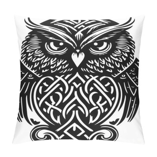 Personality  Black And White Line Art Of Owl Head. Good Use For Symbol, Mascot, Icon, Avatar, Tattoo,T-Shirt Design, Logo Or Any Design. Vector Illustration Pillow Covers