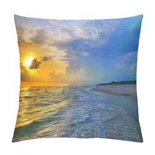 Personality  Sunset On Tigertail Beach In San Marco Island, Florida Pillow Covers