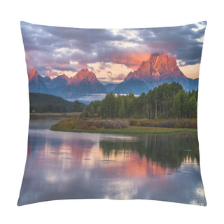 Personality  Beautiful Sunrise In The Mountains Pillow Covers