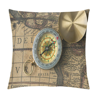 Personality  Old Compass On Vintage Map Pillow Covers